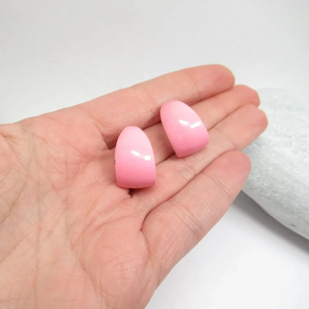Vintage pink clip earrings